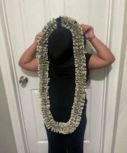Money lei
