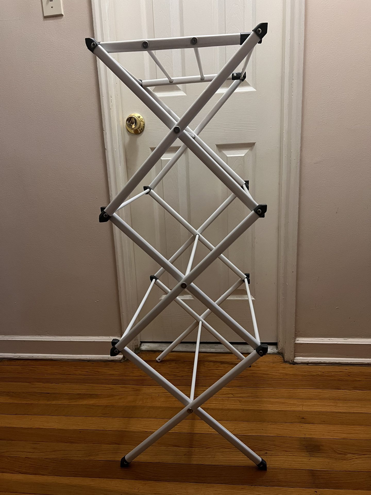 Collapsable Clothes Drying Rack   