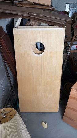 Corn hole game