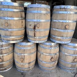 15 Gallon, Empty Whiskey Barrels Used Once Like New