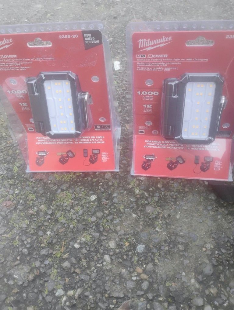 2 Milwaukee M18 Rover Lights for Sale in Tacoma, WA - OfferUp