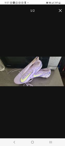 Nike phantom US size 6.5 girls soccer shoes cleats - used