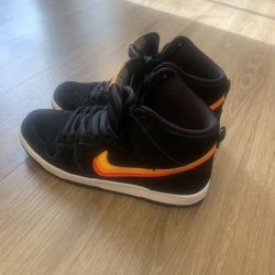  Nike sb Dunk High “Truck It”. $100