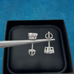 Screw Back Earring In 14k White Gold 