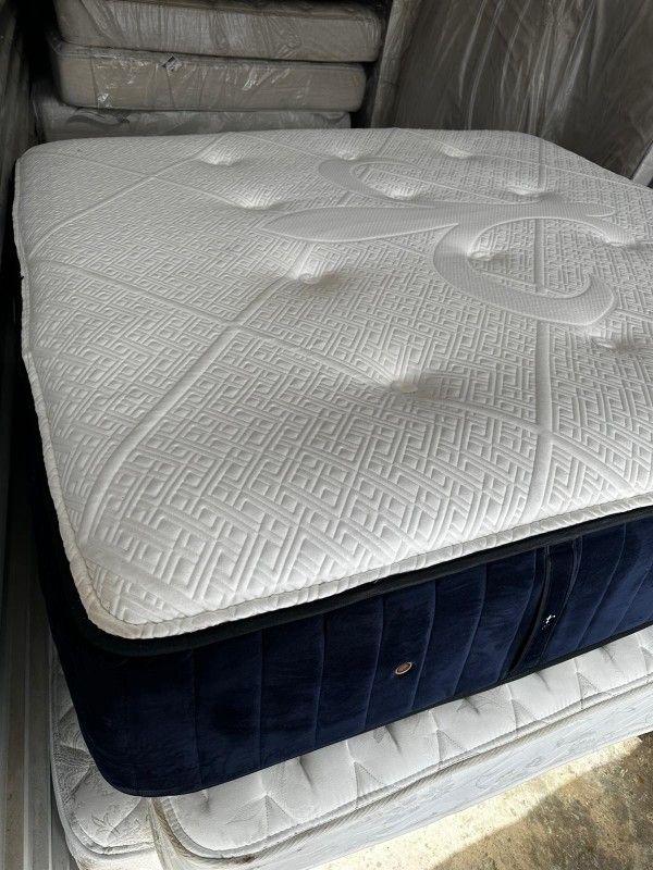 King Size Mattress And Box Spring
