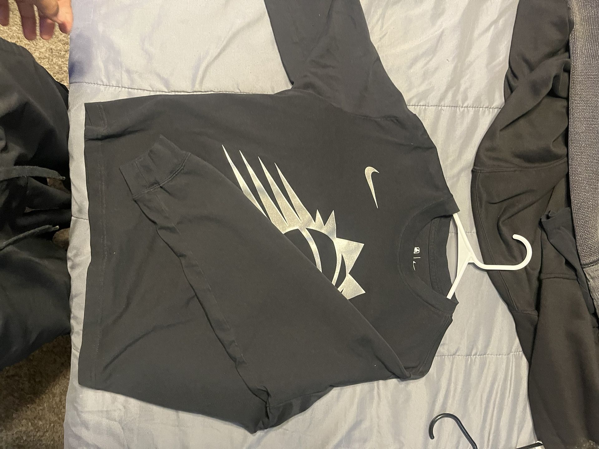 Nike Long Sleeve Suns