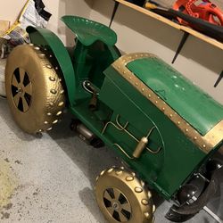 Metal Tractor For Wedding Props 