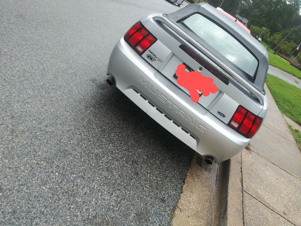 2000 mustang gt convertible