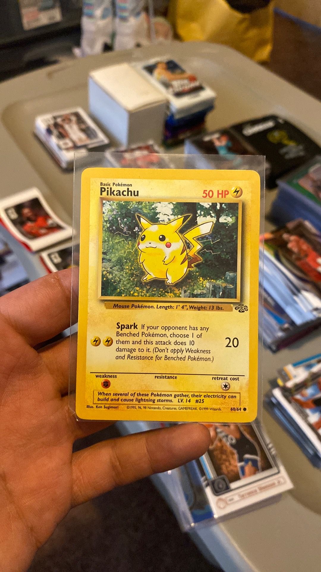 Pikachu 60/64 Jungle NM Vintage Pokémon Card