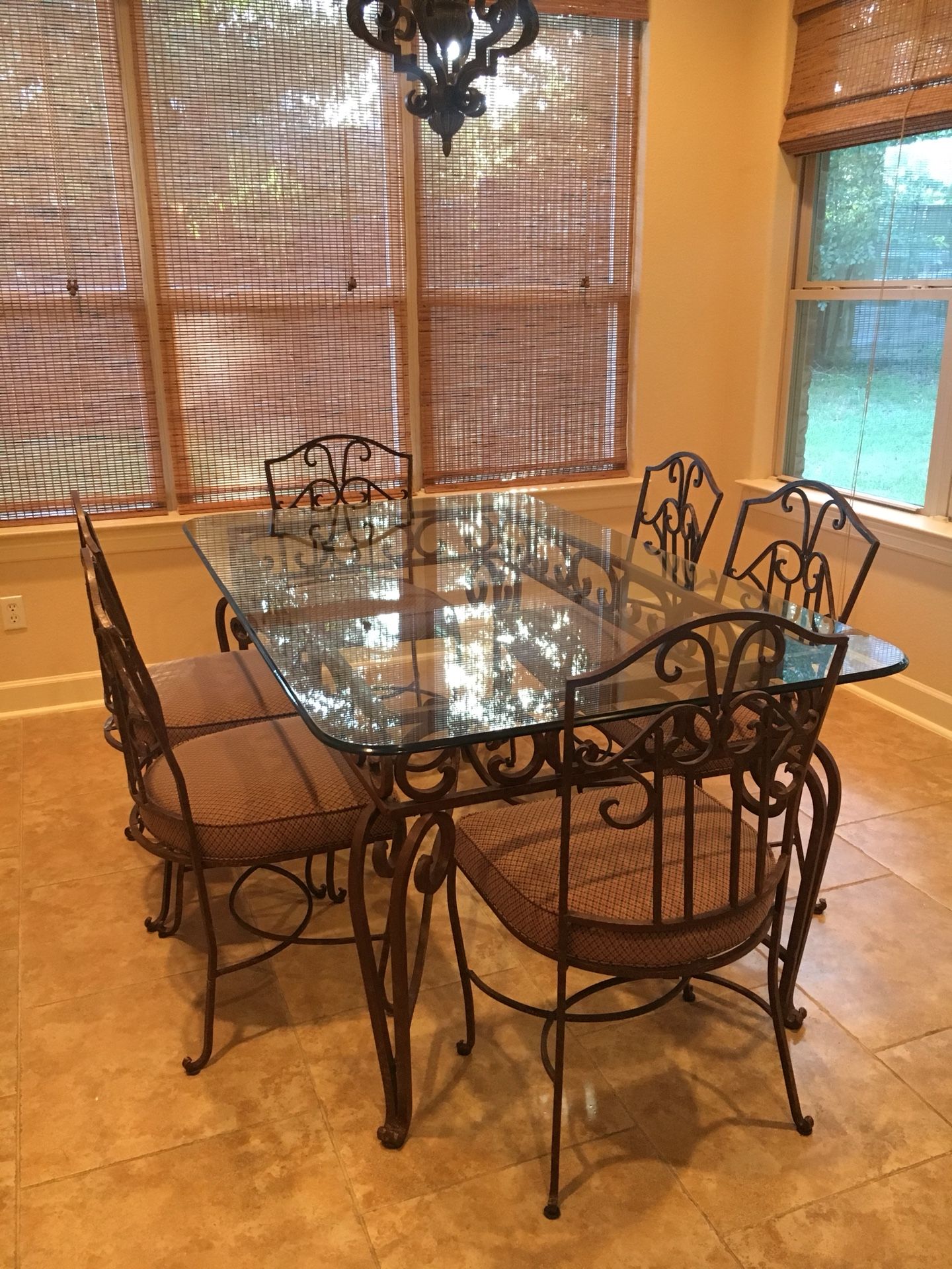 Heavy metal Kitchen table and chairs.