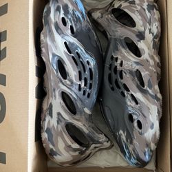 Brand New Adidas Yeezy FOSM RNR MX Cinder Size 11 With Receipt 🧾 