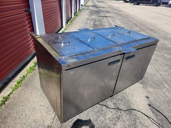 Delfield Restaurant Salad Sandwich Prep Table Subway Style Cooler with Lids WORKS NEEDS CLEANING