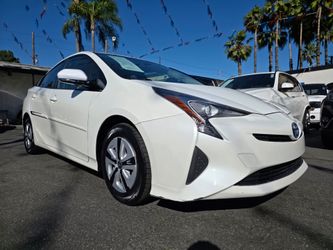 2016 Toyota Prius $2,495* DOWN/ENGANCHE*
