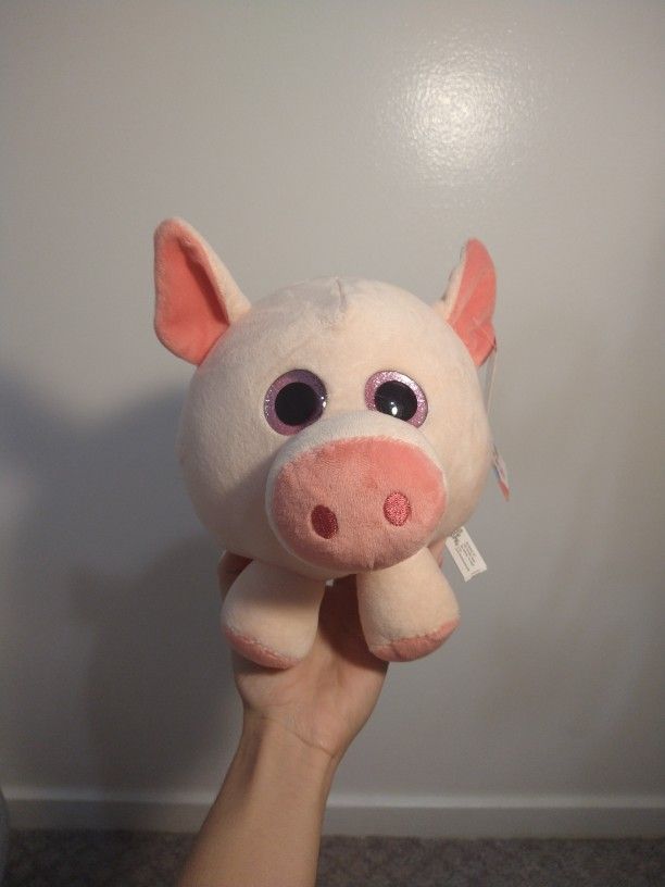 Pig Plushie