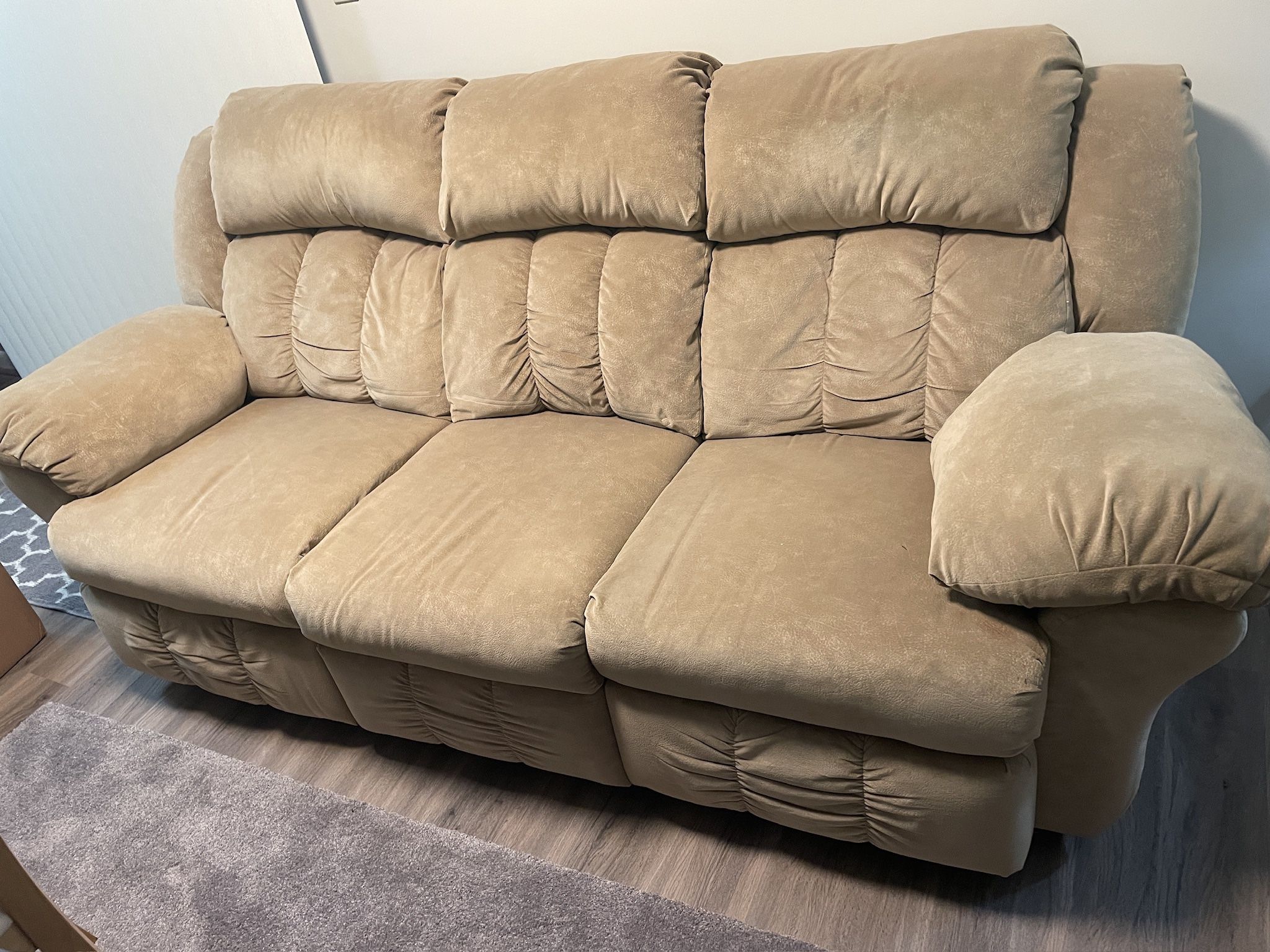 Sofa With Recliners 