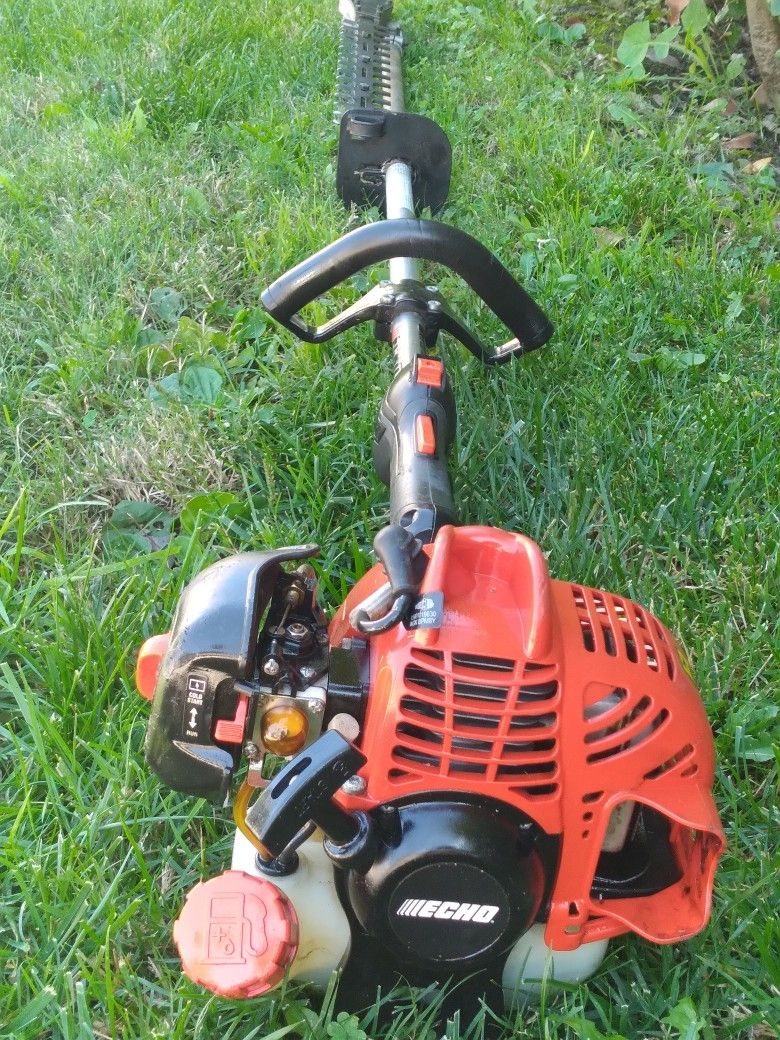 Trimeador. ECHO SRM 225. $250
