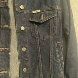 Star Blue, Blue In Medium 