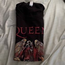 Queen/Freddie Mercury Shirt XL
