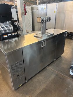 Kegerator commercial