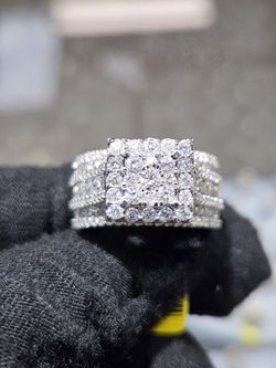 Ladies Diamond Ring 10k Wg