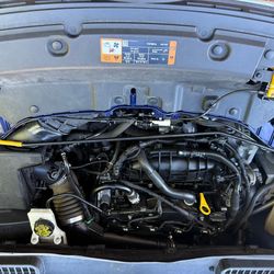 Ford escape se suv blue