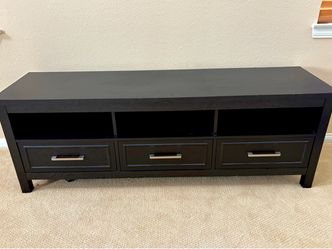 Entertainment Center / TV Stand