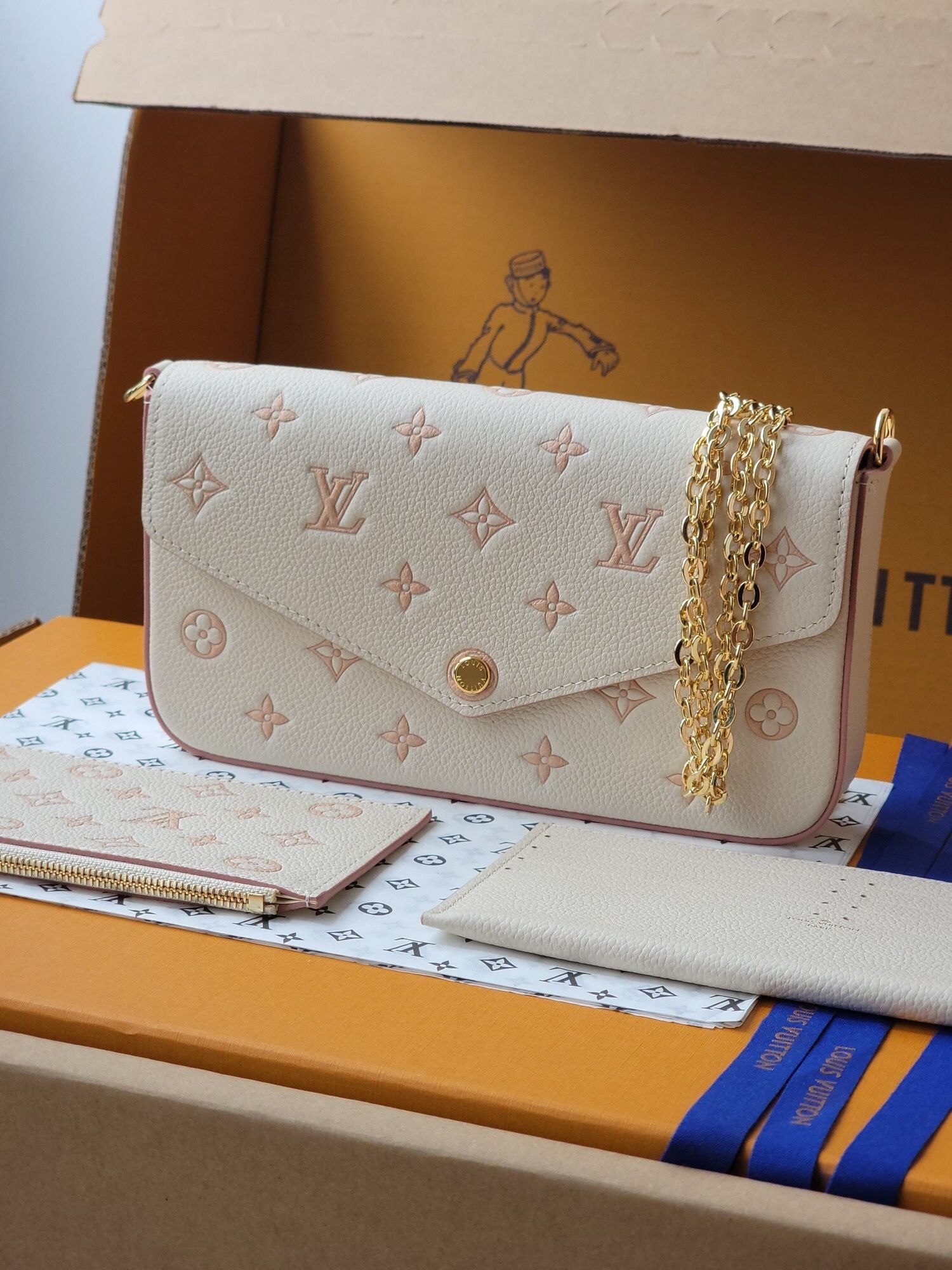 Fashionable girl women's shoulder bag