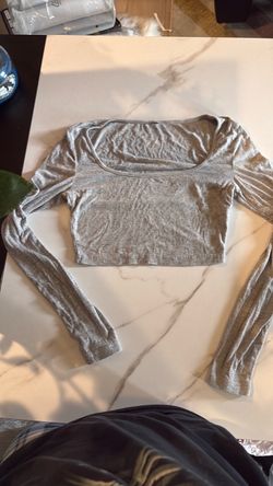 Gray Long Sleeve Crop Top