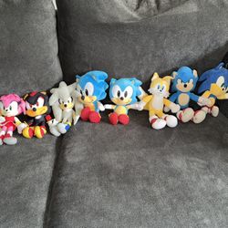 sonic plushies 
