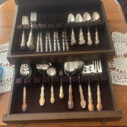 1881 Roger’s flirtation silver wear
