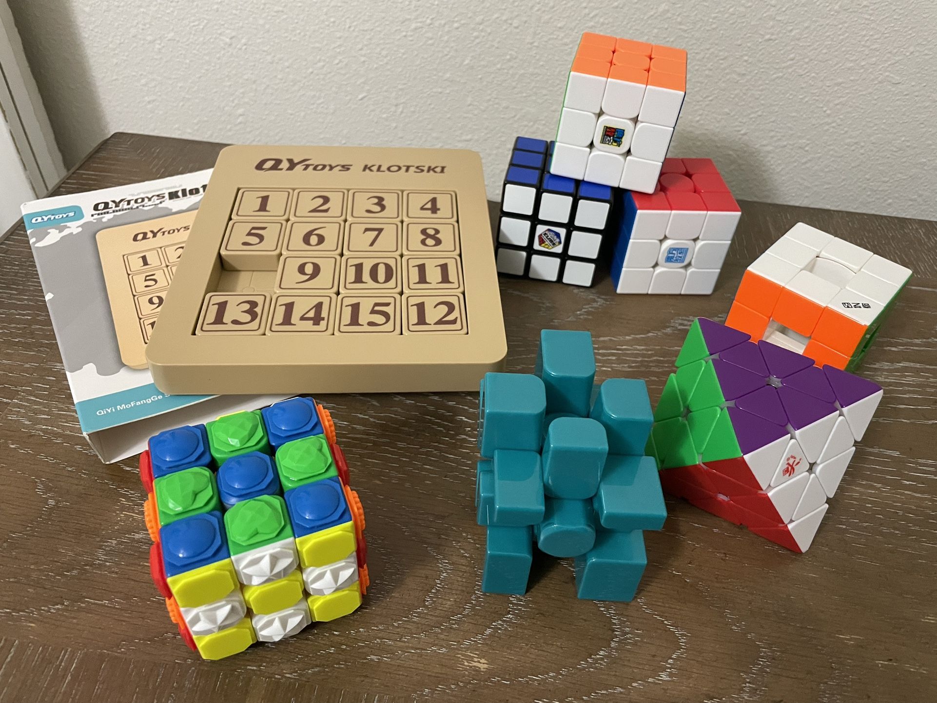 Rubik’s Cubes Speed Cubes Set