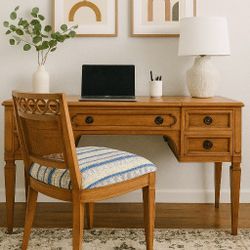 Vintage Beautiful Mid Century Vanity Desk