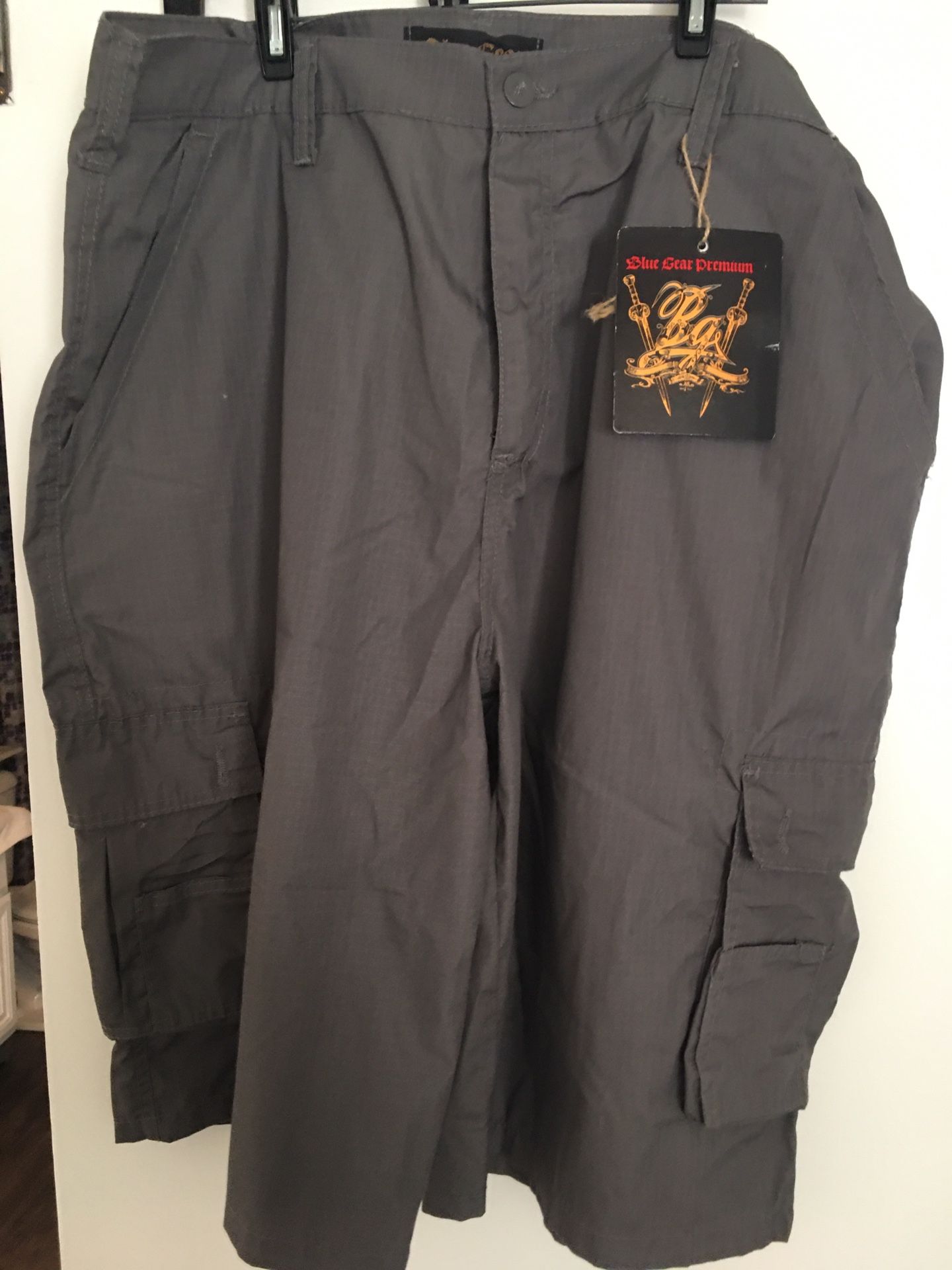 CARGO SHORTS SZ46 MENS BIG&TALL GRAY