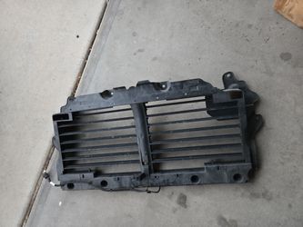 CHEVROLET COLORADO OEM SHUTTER