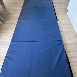 Sports/Exercise. 4 Panel Folding Gym Mat. Thick Pad, Vinyl Surface, Carrying Handles