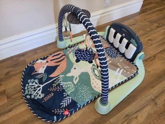 Fisher-Price Baby Playmat, Kick & Play Piano Gym
