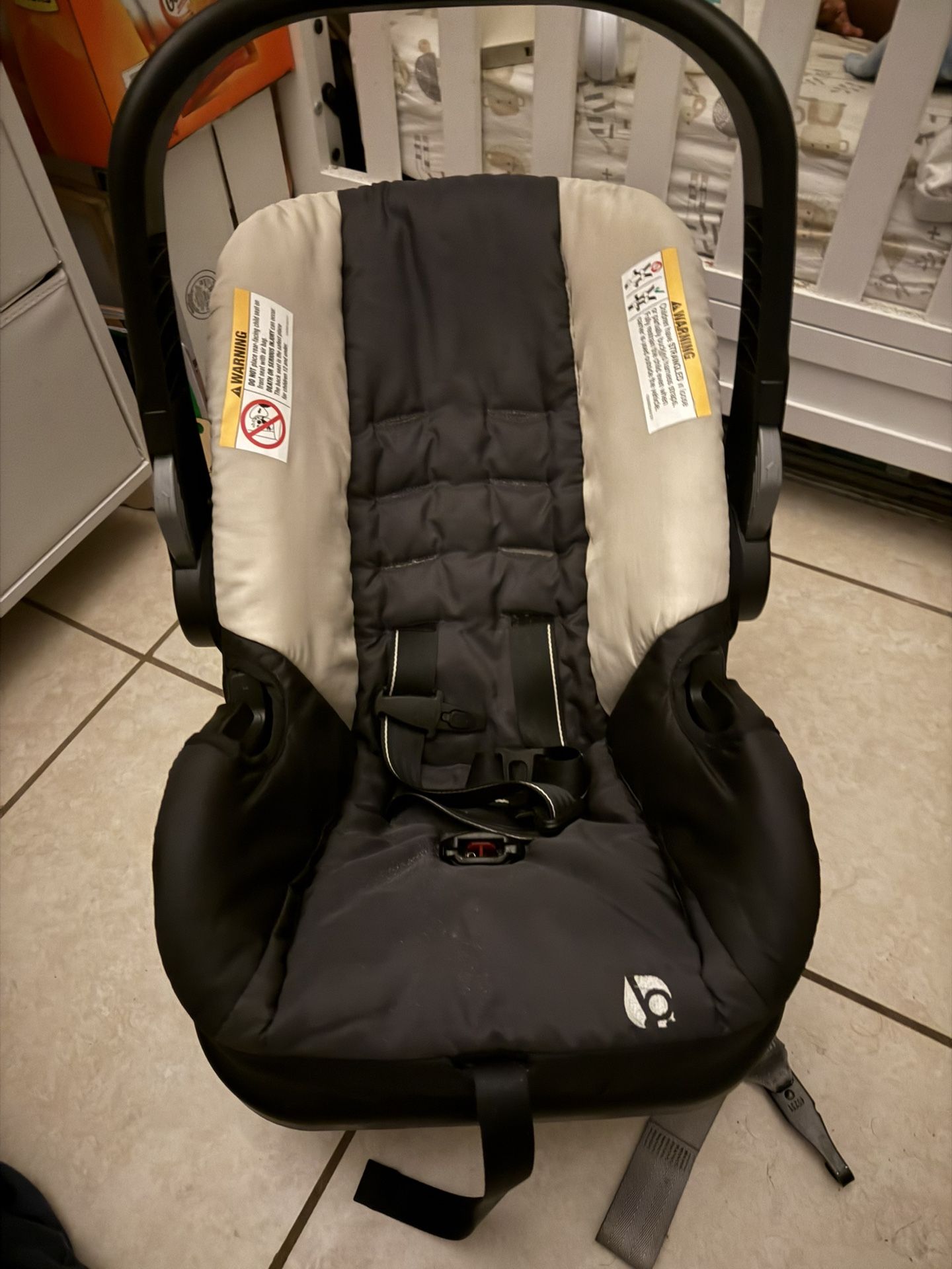 Baby Trend Car seat & Base $75 OBO