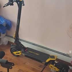 VSett10 Electric Scooter Adult 1600W Dual Motor