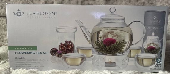 Teabloom Celebration Flowering Tea Set Clear Glass Teapot w/ Lid, 4-5 Cups INCLUDES BOROSILICATE GLASS TEAPOT (40 OZ | 1.2 L) LOOSE LEAF TEA GLASS INF