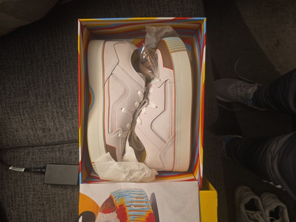 Men Size 10 Gobstomper Off-white Red/yello/blue