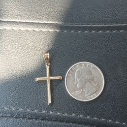 10k Cross Pendant 
