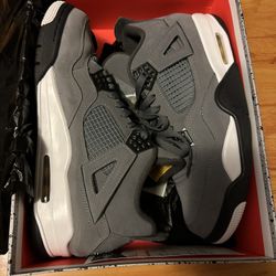 Air Jordan Cool Grey 4’s