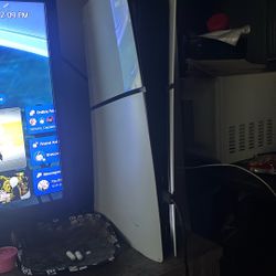 Ps5 1tb With Games And Controller,cords As Well