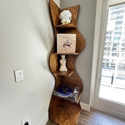 Custom corner shelf stand