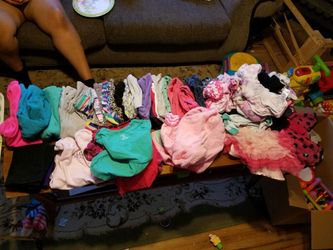 Baby clothes size 12/18
