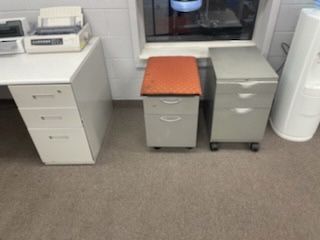 Lots Of Desks For Sale And Big Kitchen Table Swoosh’s Chairs