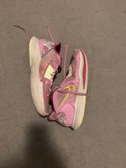 Kyrie low 5 size 12