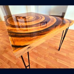 Amazing SWIRL vertigo Designer Table 