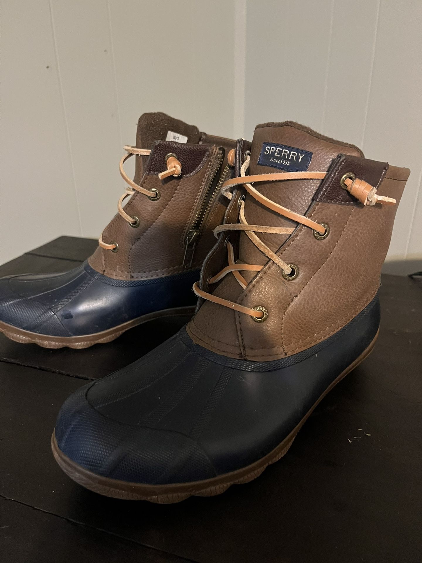 Sperry Rain Boots Size 7 1/2