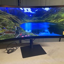 Samsung 34” ViewFinity s65vc curved WQHD Monitor - w/built Speakers & Camera -  DESIGNED for Gaming & Graphic Design